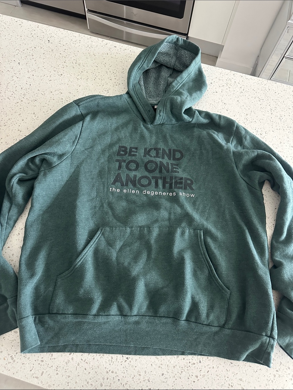 Ellen DeGeneres be kind to one another hoodie extra large
